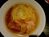 「比内鶏肉そば小750円中盛大盛無料（21日まで）」@自家製麺 伊藤 銀座店の写真