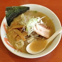 「しおらぁめん」@らぁめん くらりの写真