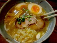 「ラーメン600円」@ラーメン オズ骨の写真