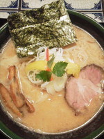 「濃厚豚骨味噌ラーメン￥５００（開店記念価格）」@堀切とんこつ麺屋 神髄の写真