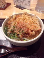 「かけうどん380円＋かきあげ天180円」@讃岐ぶっかけやの写真