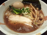 「中華そば（７５０円）＋味玉（１００円）」@麺屋 國の写真