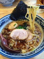 「正油らーめん 700」@ラーメン殿の写真