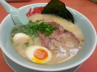 「プレミアム塩とんこつ(チャーシュー1枚)790円」@ラーメン 山岡家 高崎中尾店の写真