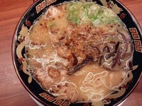 「豚とろラーメン」@鹿児島ラーメン 豚とろ 博多駅デイトス店の写真