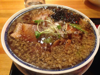 「げん骨醤油らぁ麺」@麺や とん福娘の写真