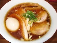 「醤油ラーメン＋チャーシュー＋味玉　1000円」@ラーメン屋 トイ・ボックスの写真