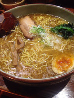 「白湯しお+大盛り+ギョウザ+ライス」@麺屋 雄の写真