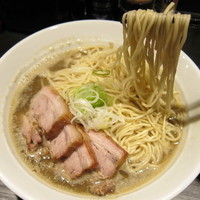 「肉そば 大（焼豚 4枚）750円（open記念大盛無料）」@自家製麺 伊藤 銀座店の写真