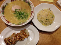 「サービス定食(こっさり)」@天下一品 歌舞伎町店の写真