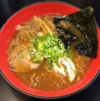 「こってり醤油」@自然派ラーメン処 麻ほろ 札幌ステラプレイス店の写真