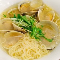 「濃厚貝出汁ホンビノスラーメン980円サラダ/コーヒー付」@URA963の写真