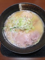「鶏白湯塩ラーメン　味玉」@中華そば 風 KAZEの写真