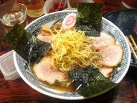 「ねぎちゃーしゅーめん 950円」@支那そば屋 ぴーちゃんの写真