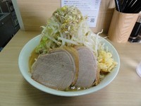 「ラーメン並　650円　野菜マシマシ　ニンニク　しょっぱめ」@ラーメンいつきの写真