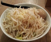 「ラーメンK750円(+野菜増し50円)」@AKEBIの写真