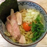 「濃厚たまごのまぜそば￥７００」@中華そば 四つ葉の写真