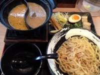 「火鍋（９５０円）並盛・熱盛・もちもち麺・魚介豚骨・合せ味噌」@つけ麵工房 真面目の写真