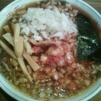 「粗挽き生唐辛子ラーメン（大辛）６００円＋玉葱大盛り５０円」@屋台ラーメン 醤家の写真