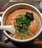 「掛け豚そば」@俺の空 池袋店の写真