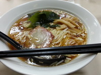 「らーめん（３８０円）」@歓迎の写真