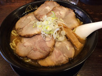 「節骨チャーシュー麺／¥990」@節骨麺たいぞう 池袋本店の写真