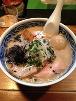 「とんこつラーメン」@愚直の写真