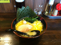 「塩ラーメン (麺固め) ¥650-」@横浜家系 濃厚豚骨醤油ラーメン 絵空 esoraの写真