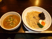 「濃厚鶏つけそば+チャーシュー飯」@吉田商店の写真