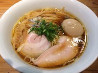 「味玉醤油ラーメン」@ラーメン屋 トイ・ボックスの写真