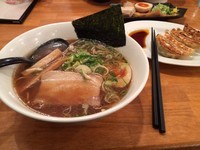 「和風魚介醤油ラーメン690円」@つけ麺 らーめん 春樹 東久留米店の写真