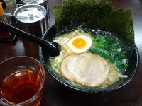「ラーメン固め海苔増し700円」@横浜らーめん 源泉の写真