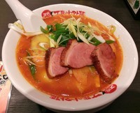 「燻製合鴨と根菜のアラビアータトマト麺\880」@太陽のトマト麺 本所吾妻橋スカイツリー支店の写真