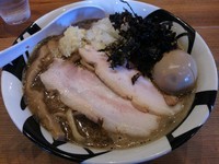 「にぼガッツ（大盛り：無料）　＋味玉：サービス券」@凌駕IDEAの写真
