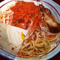 「極辛＠730（+無料鶏唐１本）」@旨辛ラーメン表裏 高田馬場店の写真