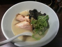 「こってりラーメン」@みなとや神戸 大阪駅前第3ビル店の写真