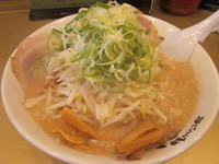 「らーめん」@超ごってり麺 ごっつ 秋葉原店の写真