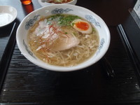 「しゃも塩らぁめん 750円」@龍のひげの写真