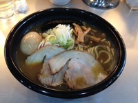 「特製濃厚魚介らーめん」@豚骨一燈の写真