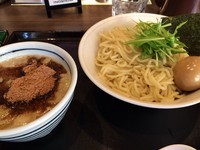 「鶏と魚介の味玉濃厚つけ麺880円」@INOSHOWの写真