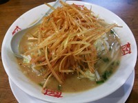 「辛ネギみそ　＋ハーフギョーザ：サービス券」@おおぎやラーメン 長野大町店の写真