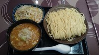 「味噌つけめん 大盛り 野菜トッピ 950円」@三ツ矢堂製麺 百合ヶ丘店の写真