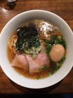 「鰮煮干(醤油)＋味玉」@喜元門 本店の写真