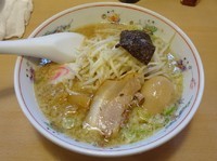 「らーめん　とんこつ（650円）＋味玉（100円）」@林屋の写真