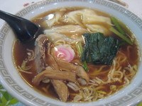 「ワンタンメン　６５０円」@萬来の写真