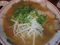 「中華そば(600円)鯖寿司2貫(400円)」@喜八屋の写真