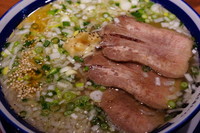 「仙台牛タンねぎ塩ラーメン牛タン増」@仙台牛タンねぎ塩ラーメン 㐂蔵の写真