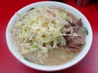 「小ラーメン（700円）ニンニクアブラ」@ラーメン二郎 京急川崎店の写真
