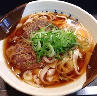 「牛肉きしめん（￥600）」@名代きしめん 住よし JR名古屋駅・新幹線上りホーム店の写真