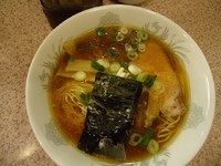 「ラーメン（醤油味）750円」@ラー麺専門店 こしがやの写真